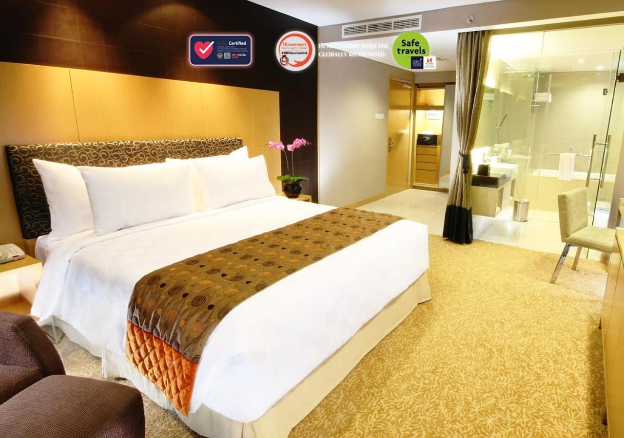 Swiss-Belhotel Mangga Besar Giacarta Esterno foto