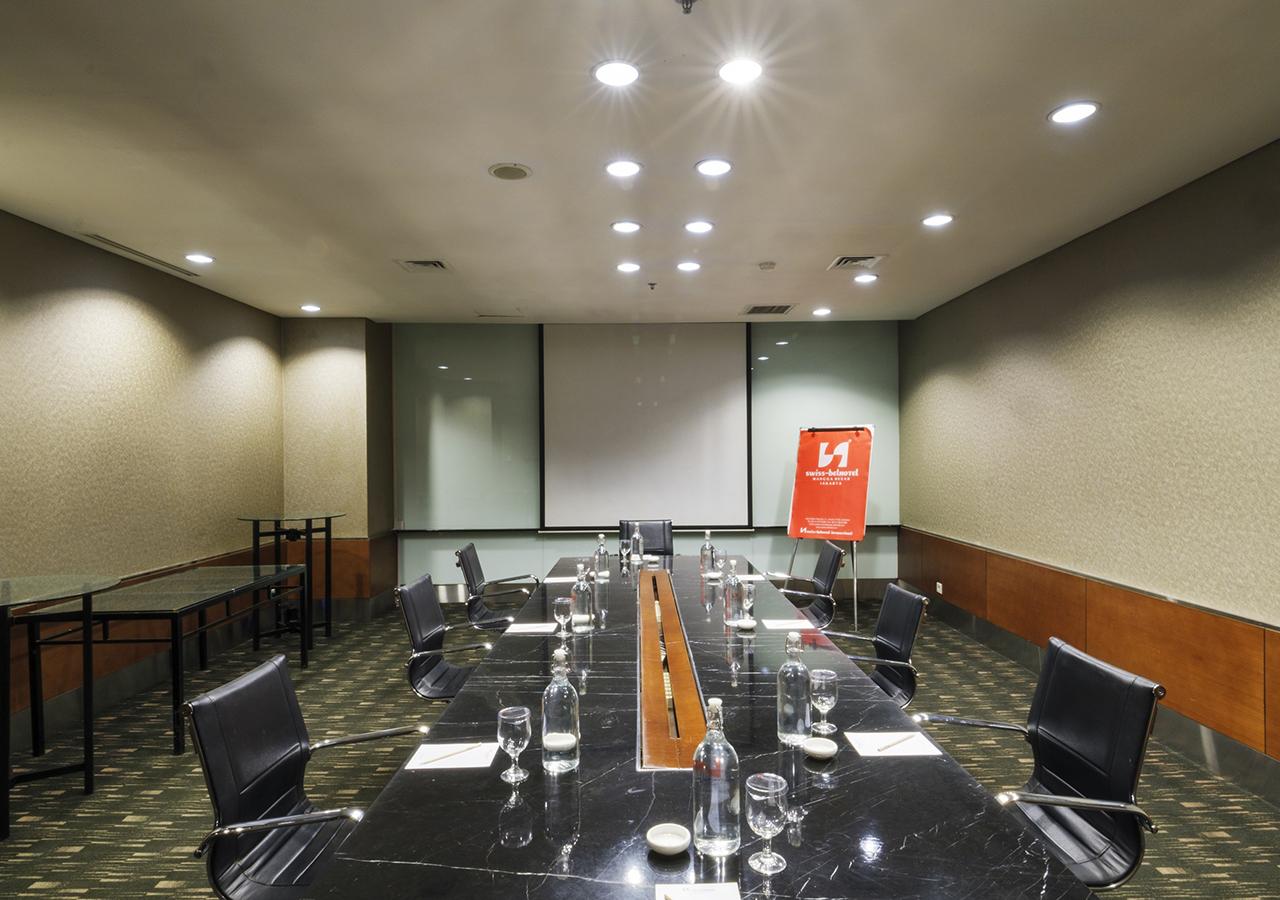 Swiss-Belhotel Mangga Besar Giacarta Esterno foto