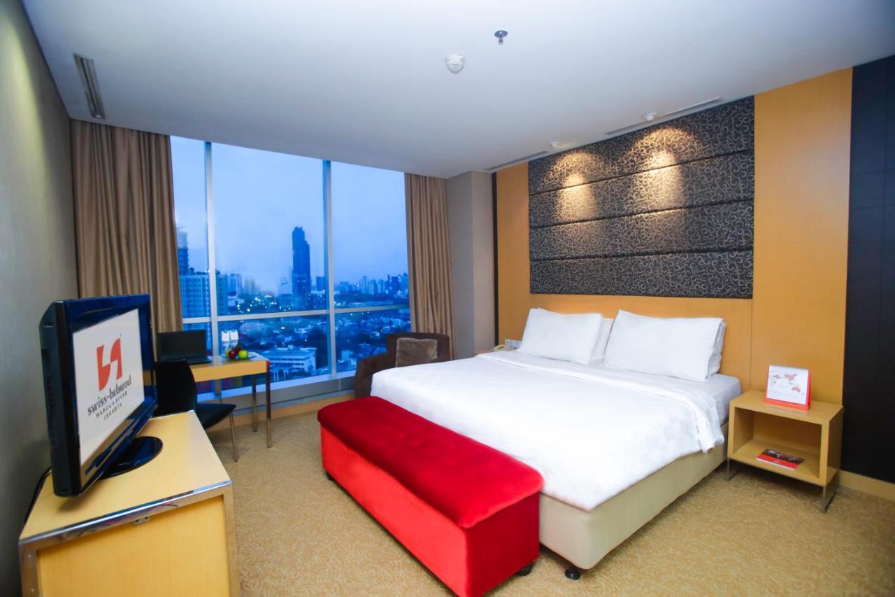 Swiss-Belhotel Mangga Besar Giacarta Esterno foto