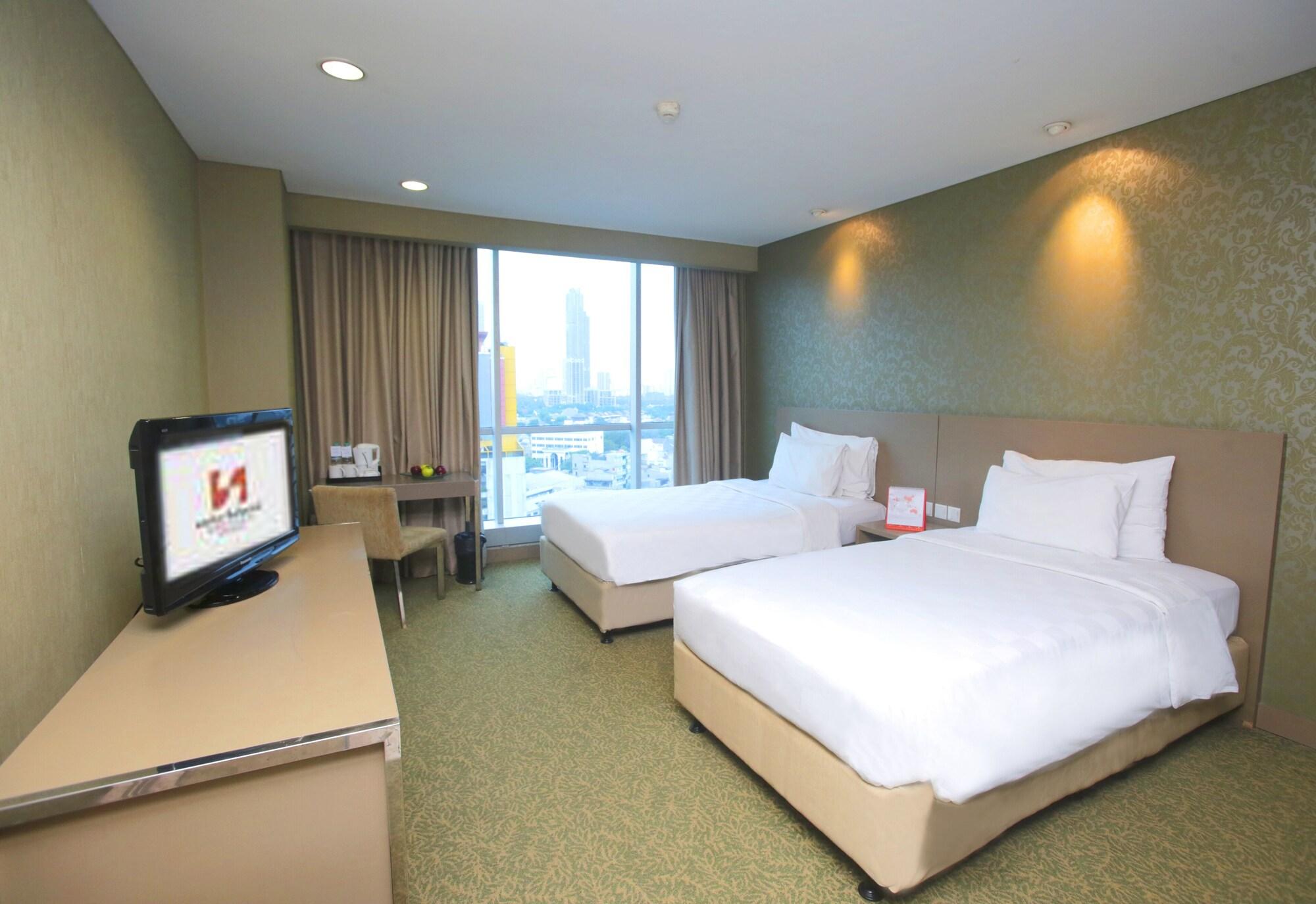 Swiss-Belhotel Mangga Besar Giacarta Esterno foto